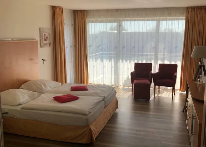 Nordseehotel Benser Hof Garni am Hafen